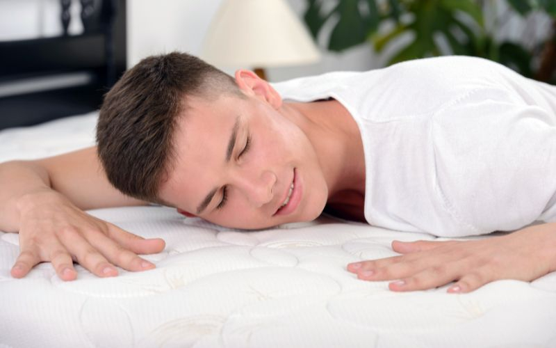 Σκληρό ή μαλακό στρώμα: Τι χρειάζομαι για καλύτερο ύπνο